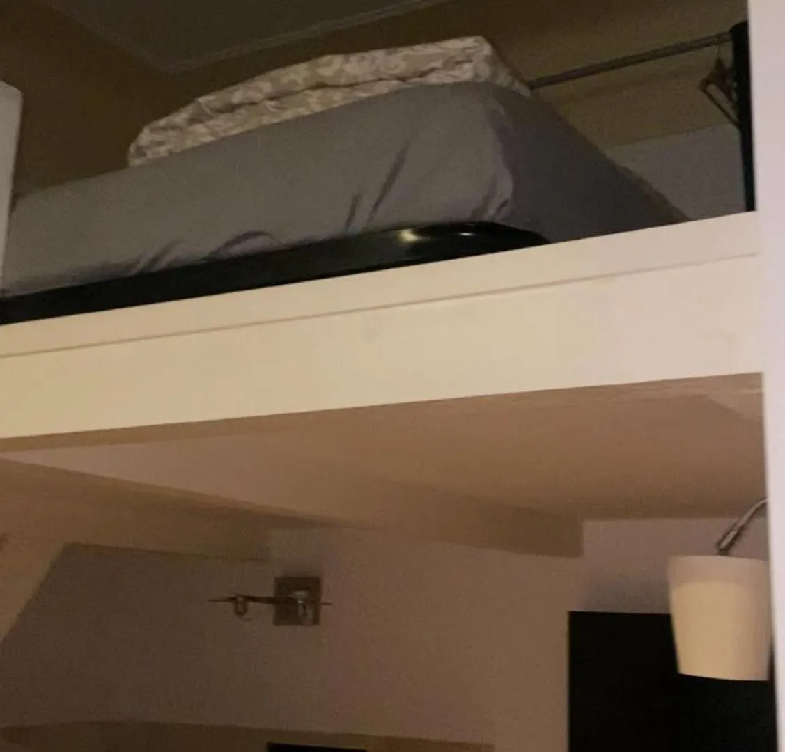 Piccolo Love Nest In Milan Apartment